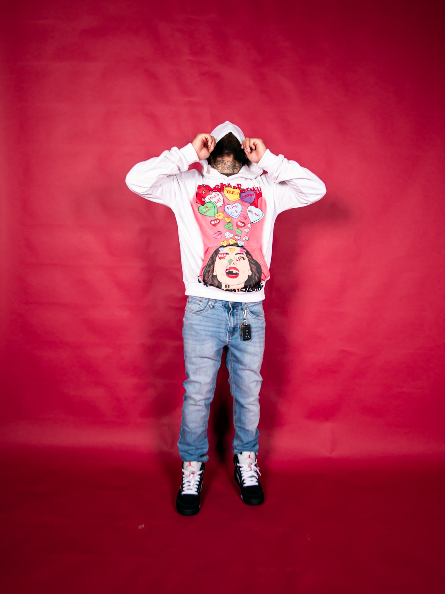 WHITE SWEETHEART HOODIE