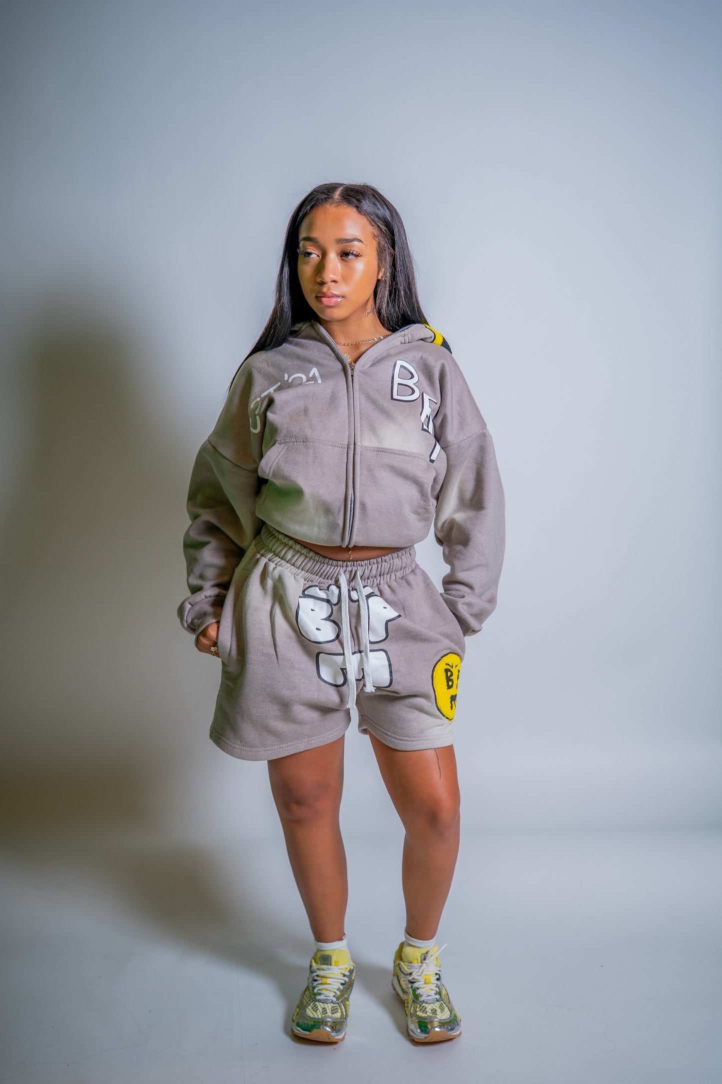 GREY “JUST SMILE” SET