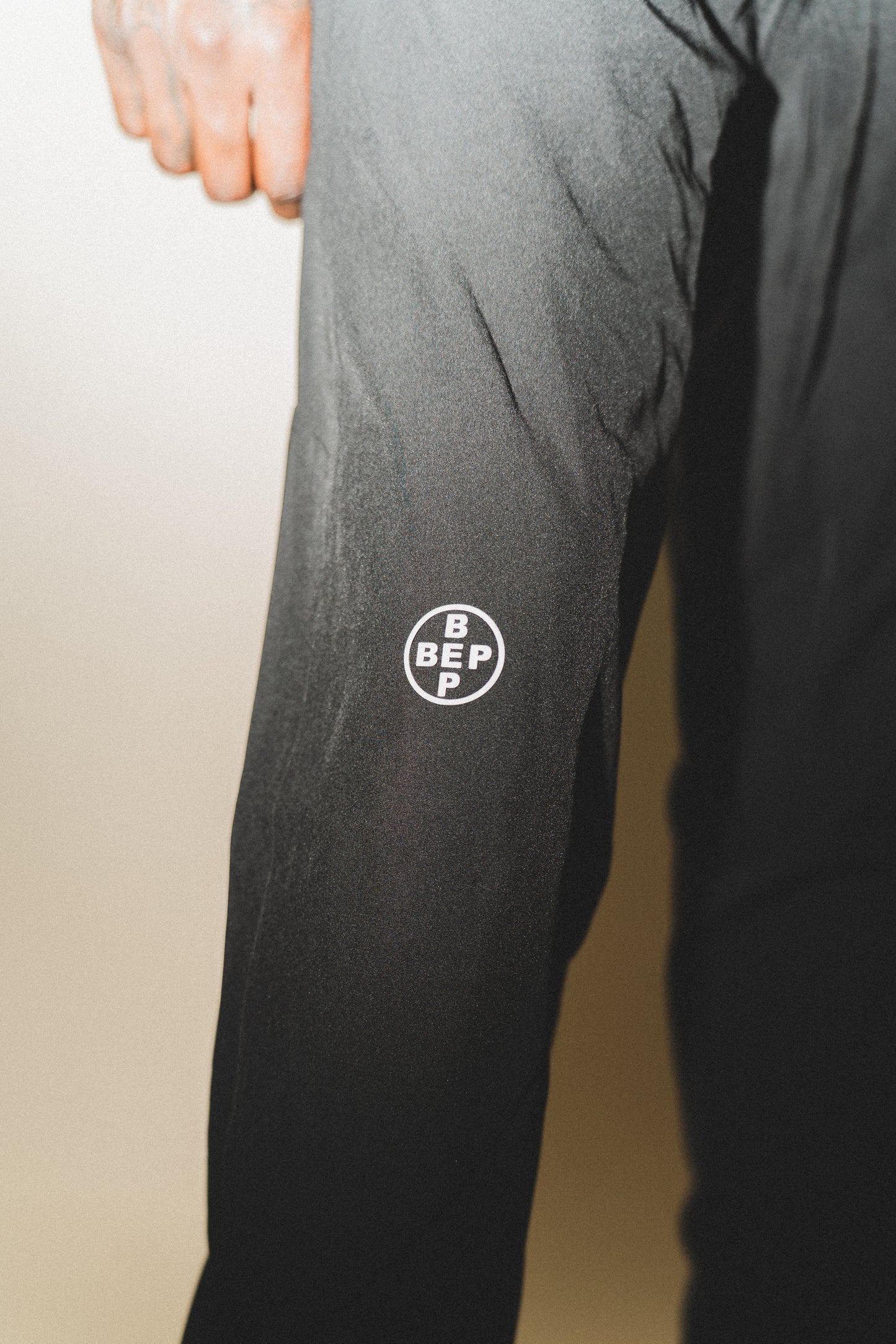 BLACK & WHITE PANTS RUNNER SETS