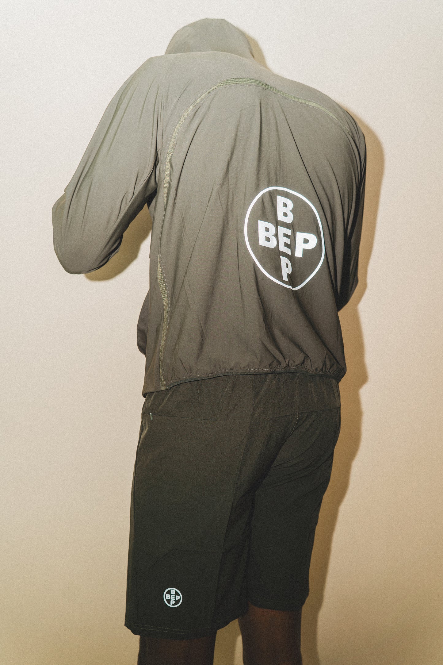 OLIVE GREEN SHORT RUNNER SET