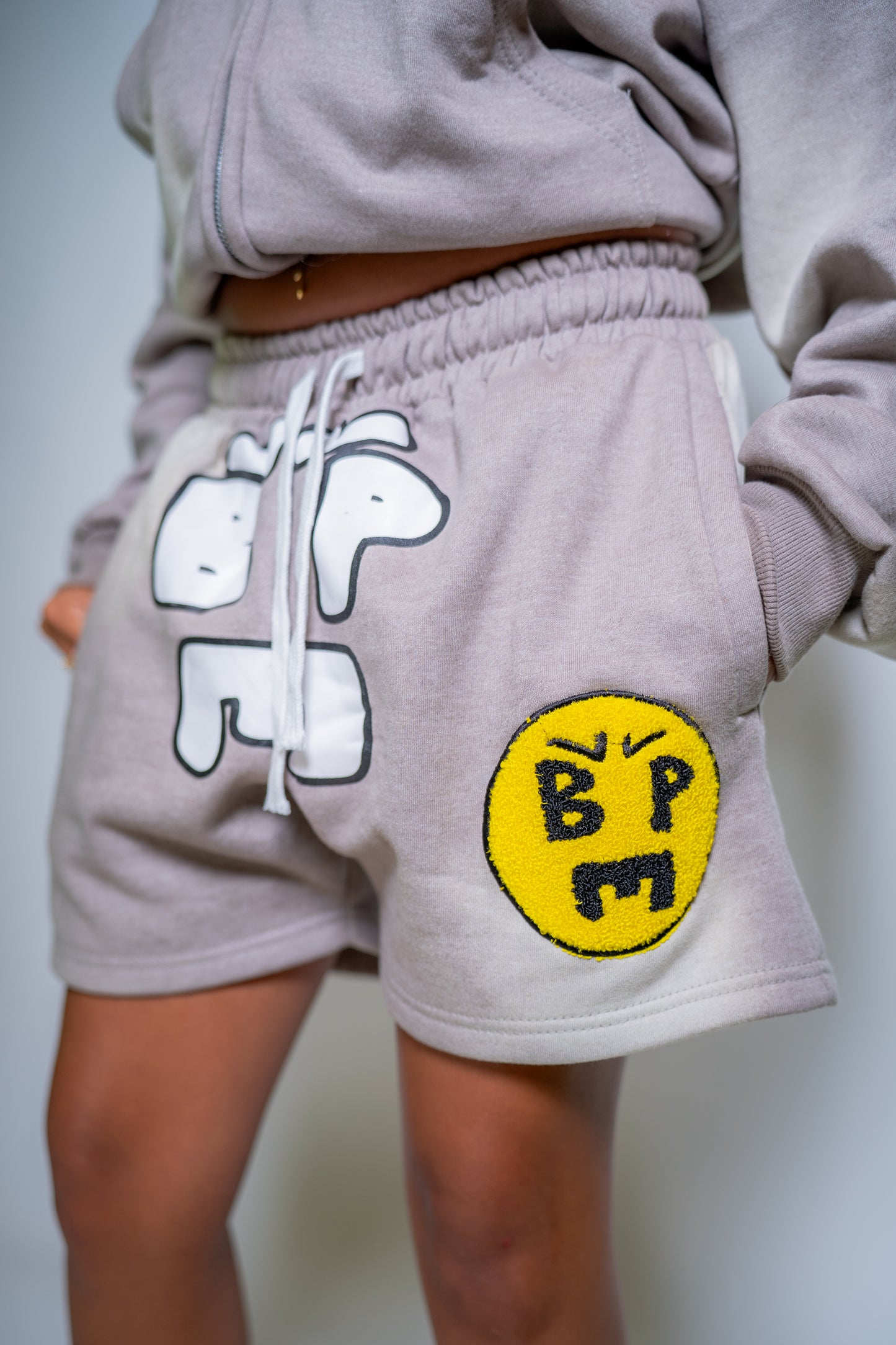 GREY “JUST SMILE” SET