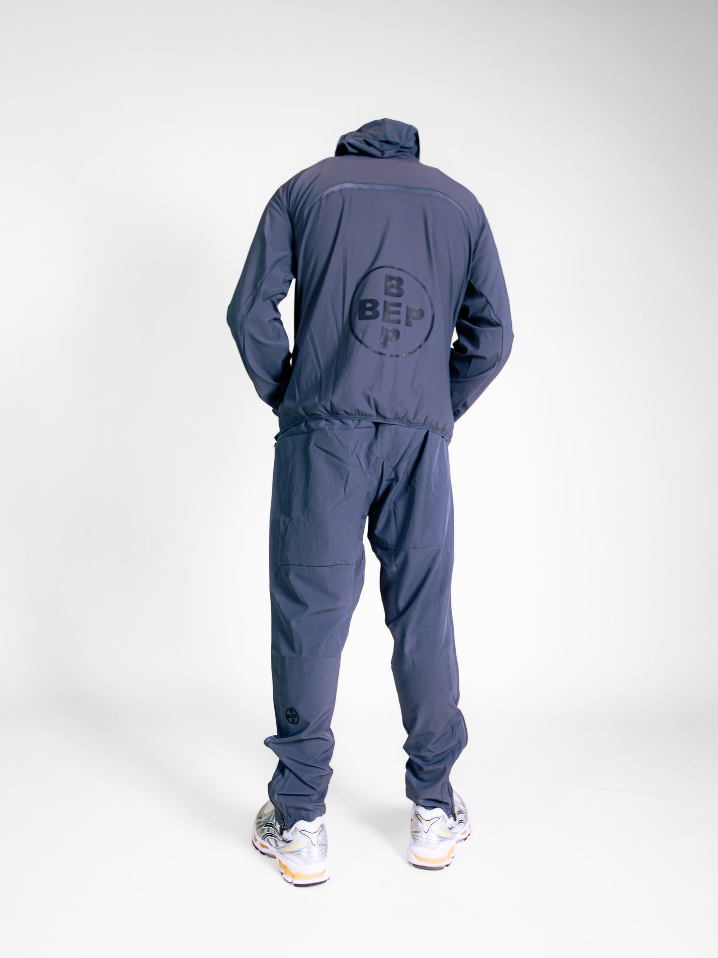 DARK GREY PANTS RUNNER SET